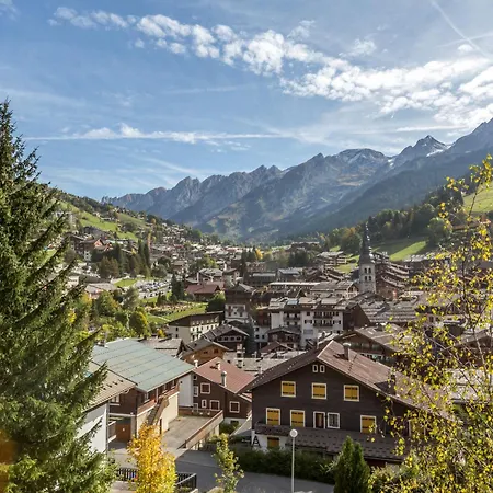 Proche Pistes, Appart. Avec Garage * La Clusaz